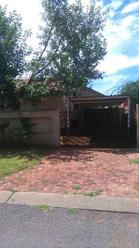 4 Bedroom Property for Sale in Vaalpark Free State